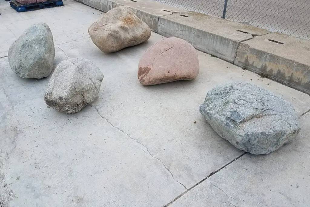 Oak Creek Boulders